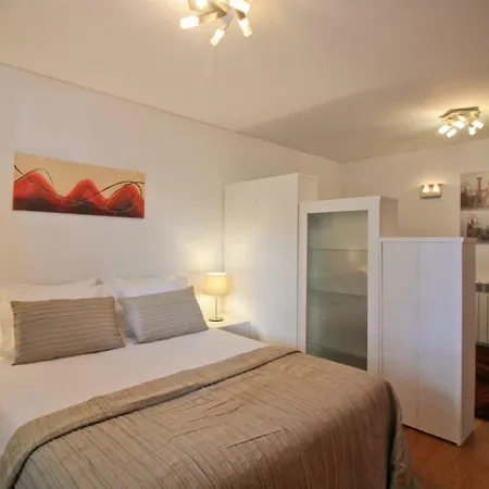 Oporto Beach Metro Apartmán
